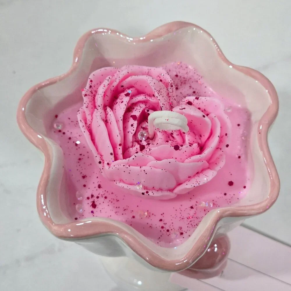 Petal & Pearl ✦ Iridescent Rose Candle ✦ Soy Wax Heart Rose Melt Pink Vessel NWT